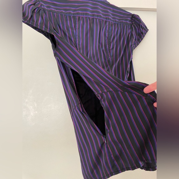 Express Elite Stretch Ruffle Blouse - Picture 3 of 4